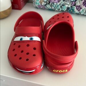 CROCS Lightening McQueen W8